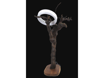 lampe-ambiance-pied-vigne-bois-teck-anneauxled-orbis-1