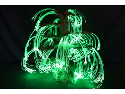 sculpture-arbre-vie-secrete-argile-lumineux-vert
